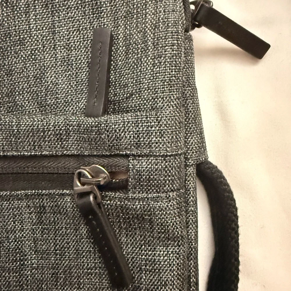 Kizuna Gray Laptop Bag